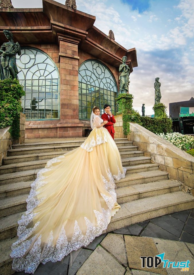 Áo cưới HANA khưunam