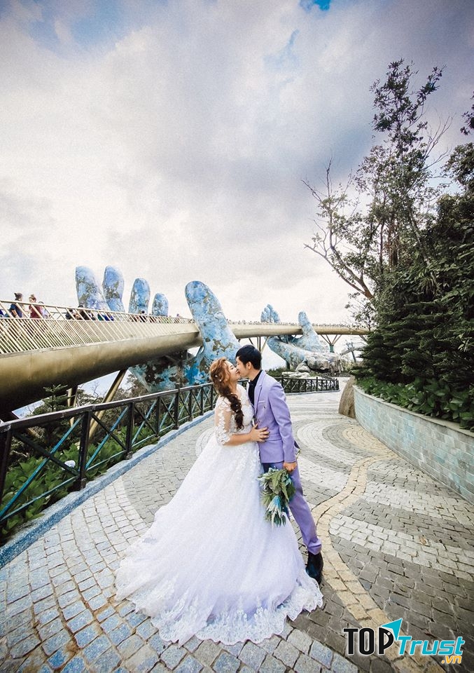 Áo cưới HANA khưunam