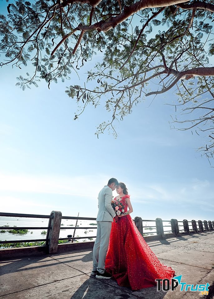 Áo cưới Hồng Ngọc