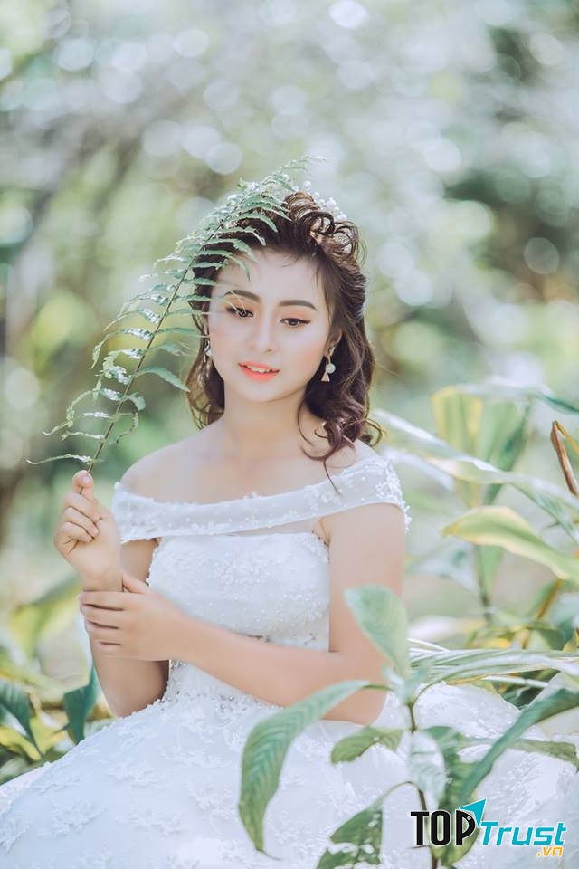 Áo cưới Hùng Lan