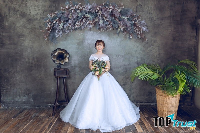 Áo Cưới Thủ Đức - Quỳnh Tiên Bridal