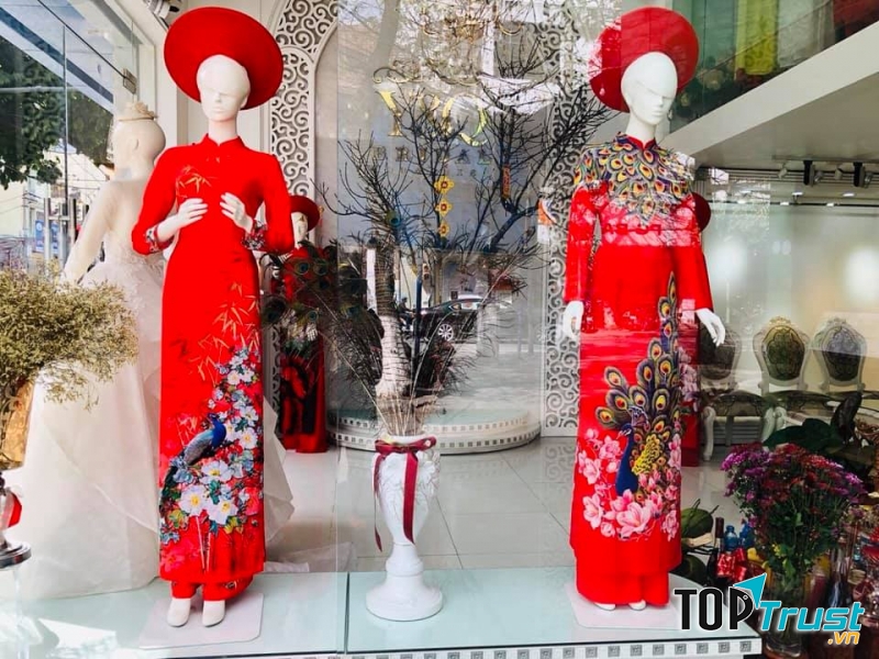 Áo Cưới Y&Q Bridal