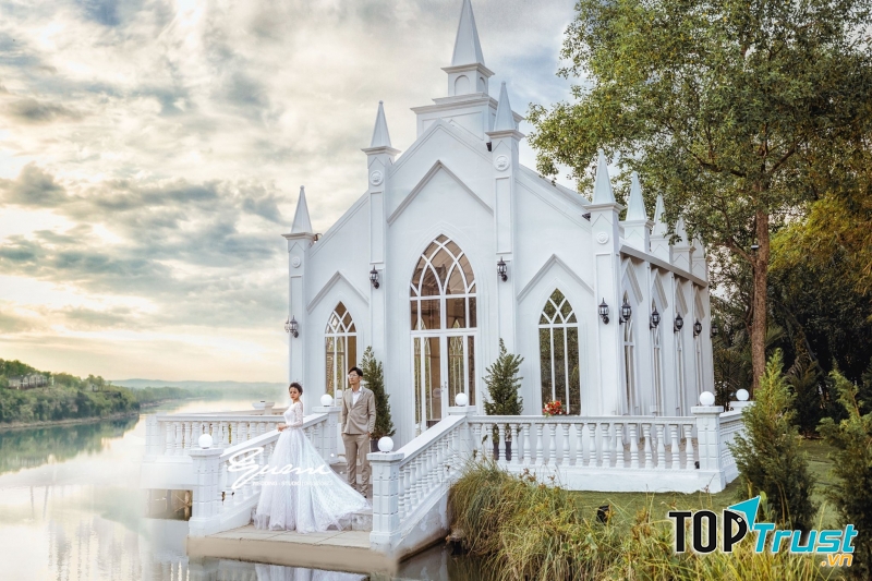 Áo cưới YUMI Wedding