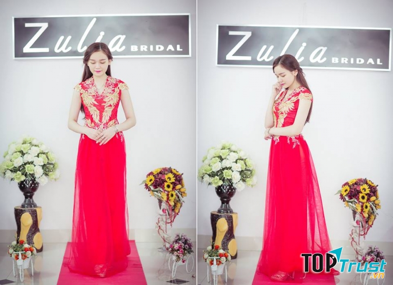 Các mẫu áo dài tại Áo cưới Zulia là những thiết kế dành cho những cô nàng yêu thích phong cách “sang chảnh”.