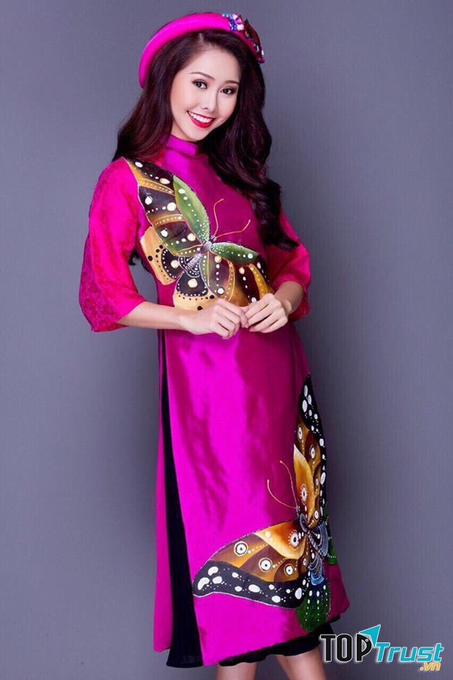 Một số mẫu áo dài cách tân kèm mấn độc đáo