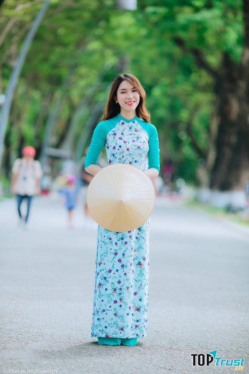 Áo dài Huế Bích Thủy