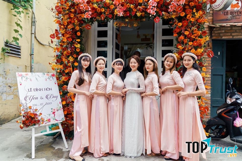 Áo Dài Hương Anh.