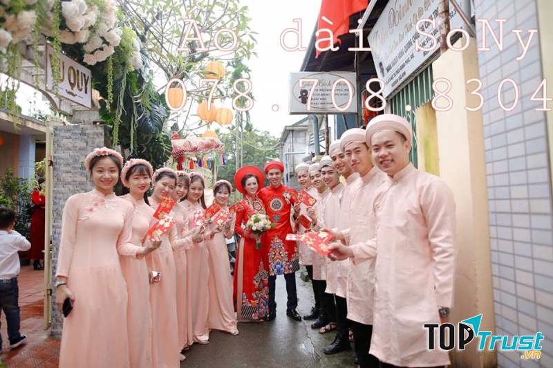 Địa chỉ thuê áo dài ăn hỏi đẹp tại Huế - Áo dài SoNy