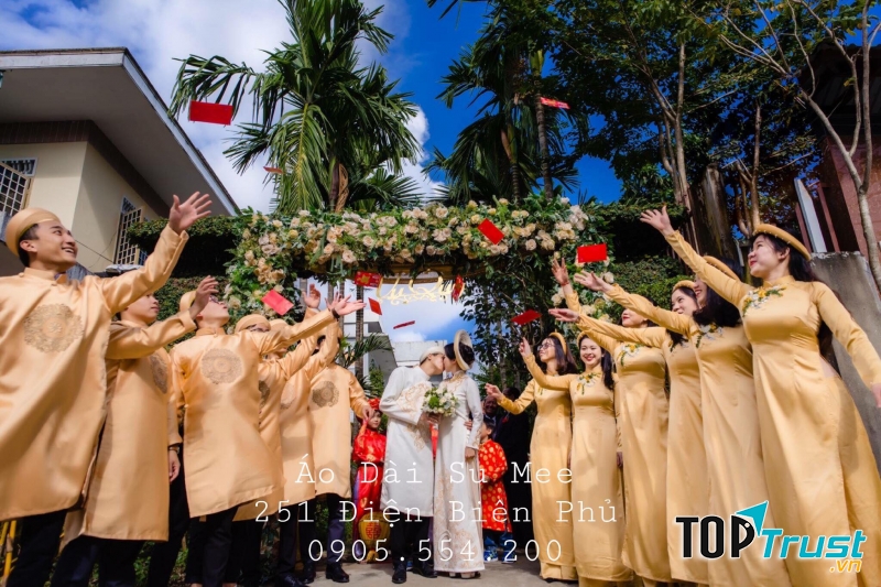 Cho thuê áo dài cứoi , áo dài đi tiệc , áo dài bưng quả ..v...v