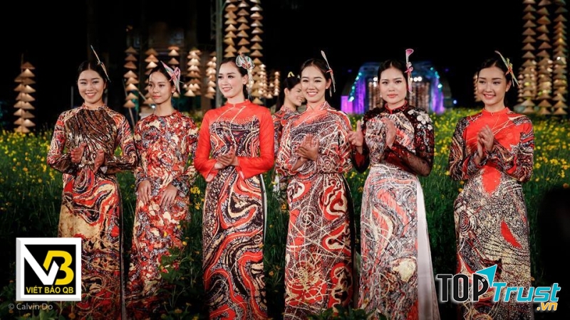 Áo dài Viết Bảo Qb - đẹp về kiểu dáng, tốt về chất liệu, bắt mắt về màu sắc