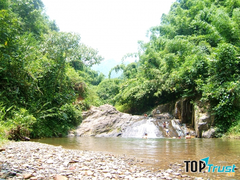 Ao Giời - Suối Tiên