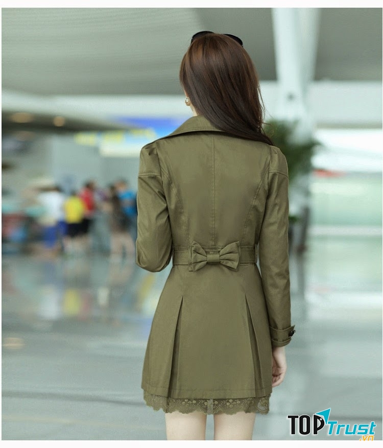 Áo khoác có eo dài vừa phải sẽ giúp định hình khiến vòng 3 đầy đặn hơn. Ảnh minh họa.