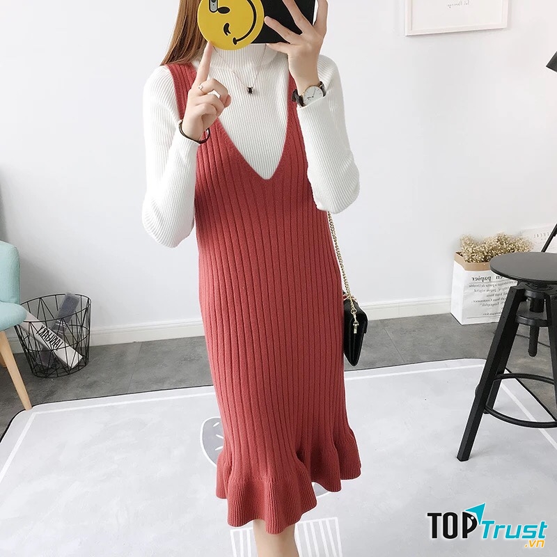 Áo len cùng yếm phá cách