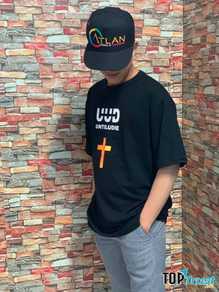 Atlan chăm chút trong từng sản phẩm và đảm bảo chịu trách nhiệm bởi chất lượng áo thun mà mình cung cấp ra thị trường