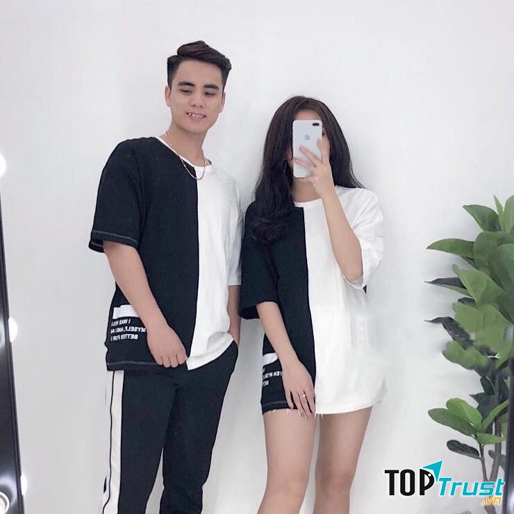 Áo Yêu Thương ﻿có đội ngũ nhân viên tư vấn nhiệt tình, sẽ giúp bạn và người yêu lựa chọn những mẫu áo phù hợp nhất.