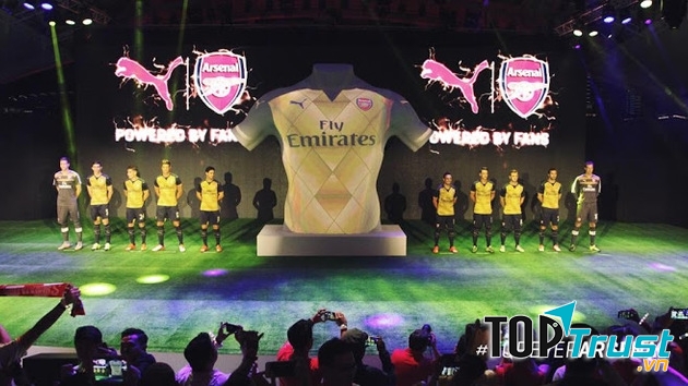 aothethao24h.com luôn cập nhật các mẫu áo mới nhất.