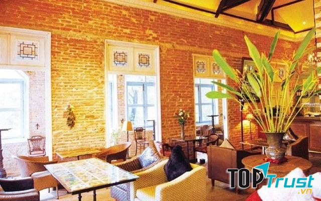 Một sự kết hợp giữa hiện đại và cổ điển tạo nên một không gian đặc sắc