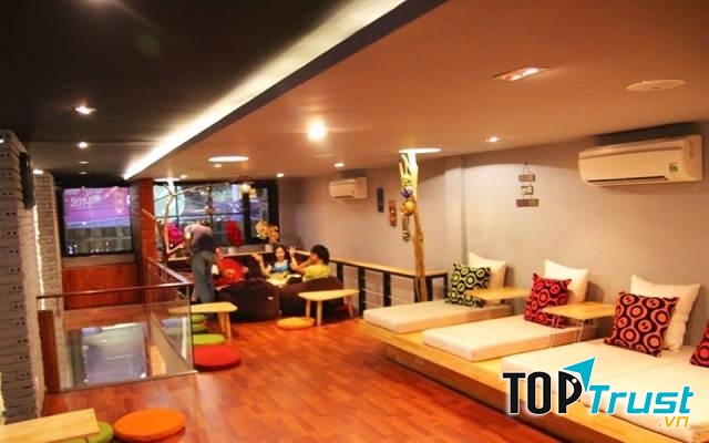 Những chiếc ghế dài mang tới sự thoải mái cho khách hàng