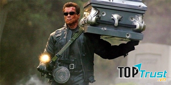 Arnold Schwarzenegger trong phim Kẻ hủy diệt