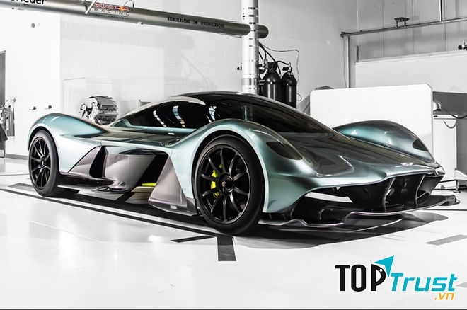 Aston Martin AM-RB 001