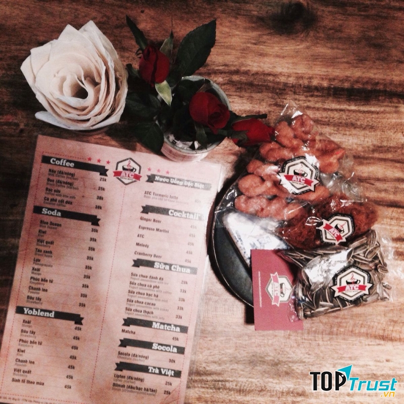 TC Coffee & Live Music không chỉ từ cái tên, đồ uống, không gian độc đáo