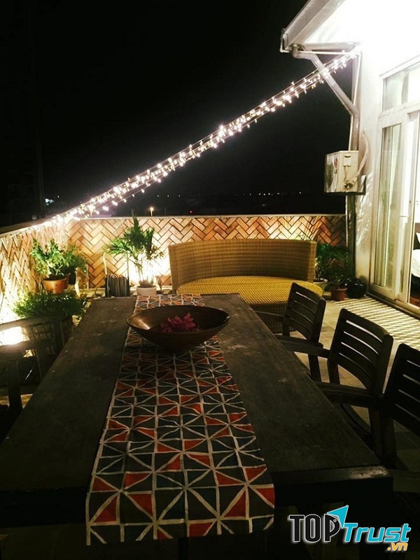 Au Frais homestay lung linh về đêm