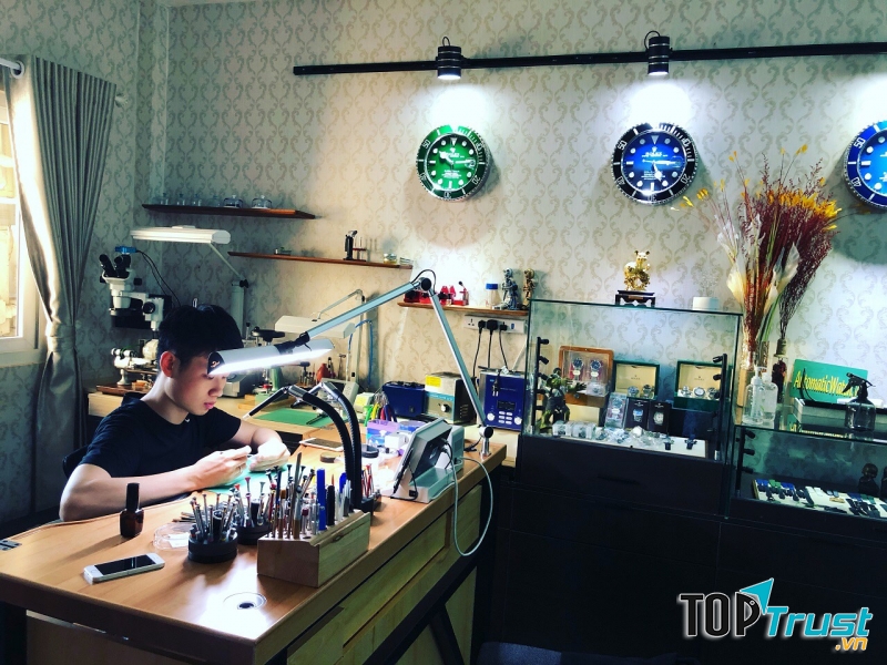 Bảo dưỡng lau dầu đồng hồ