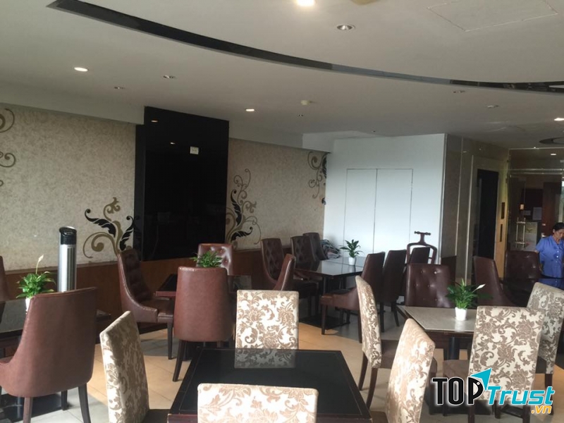 Avalon cafe & Lounge