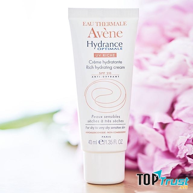 Avène Hydrance Optimale Rich Hydrating Cream SPF 20