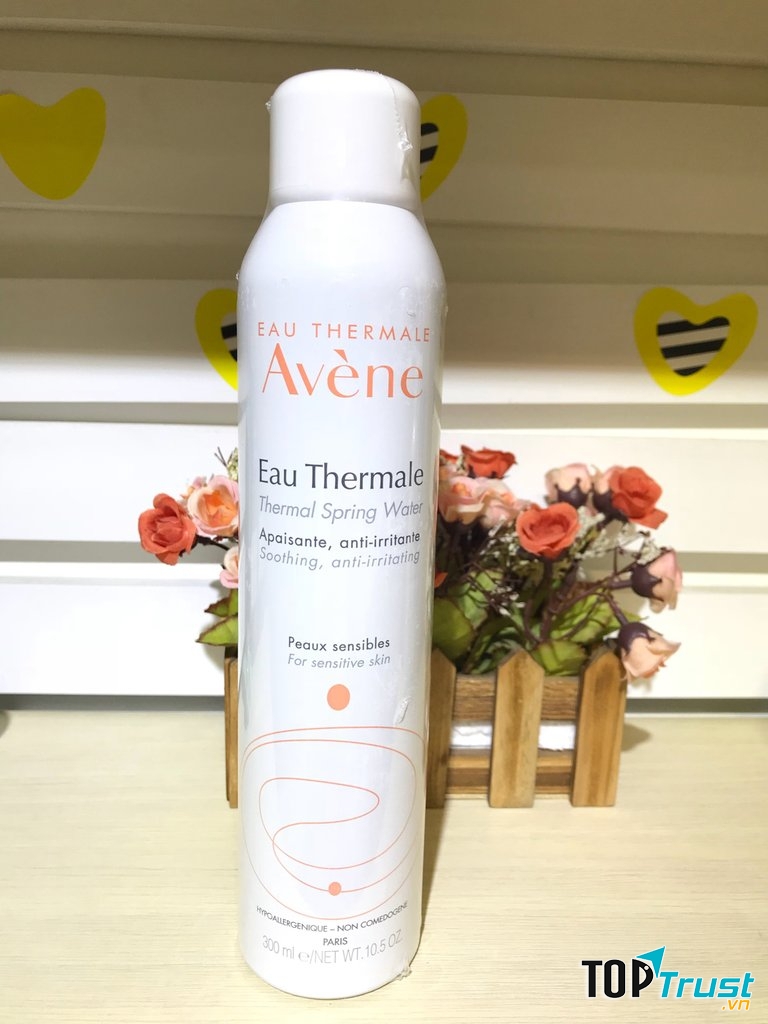 Xịt khoáng Avène giúp cân bằng độ ẩm cho da