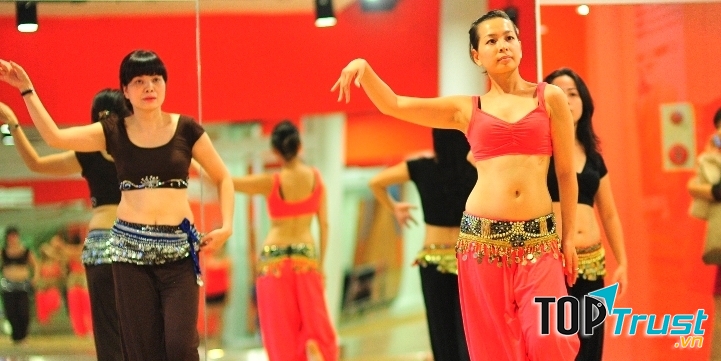 Tập múa bụng tại Nshape Fitness Hà Nội