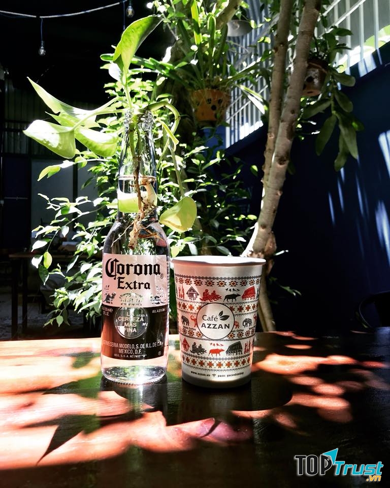 Azzan Coffee & Chocolate