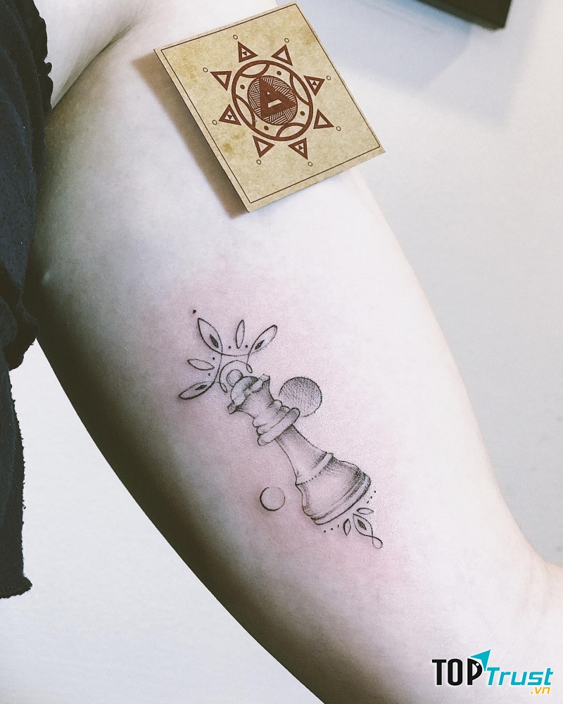 B Design and Tattoo