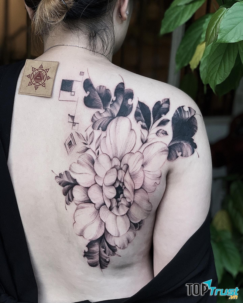 B Design and Tattoo
