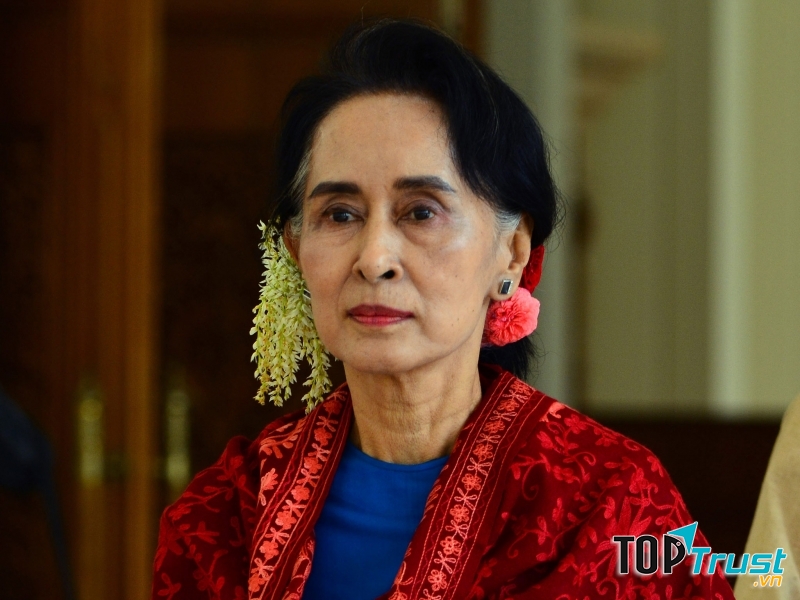 Người phụ nữ quyền lực của Myanmar - Bà Aung San Suu Kyi (Nguồn: Sưu tầm)