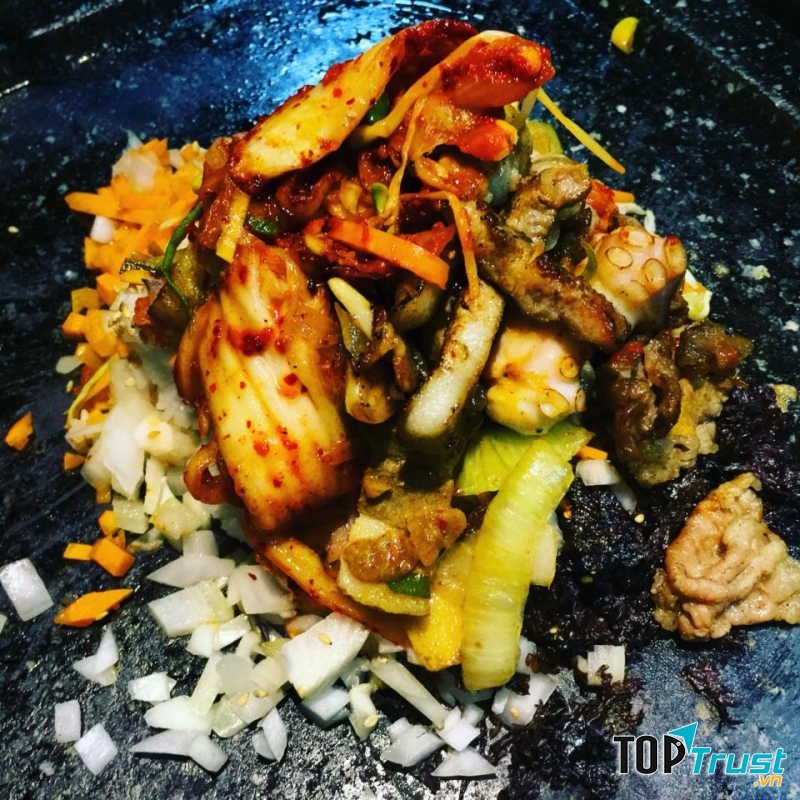 Cơm rang chảo đá Hàn Quốc