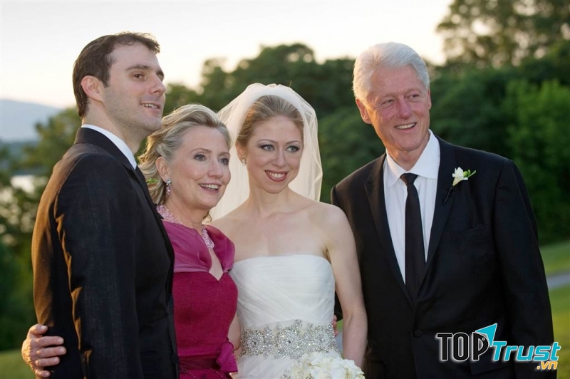 Bà đã được Bill Clinton ngỏ lời cầu hôn nhiều lần