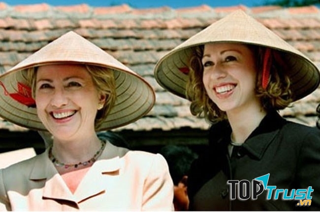 Bà đã ủng hộ mạnh mẽ nhà vận động chống chiến tranh Việt Nam - Eugene Mc Carthy