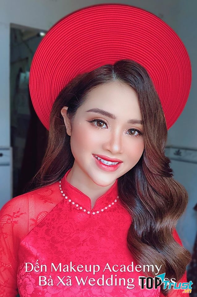 Phạm Ngọc Đến Make up