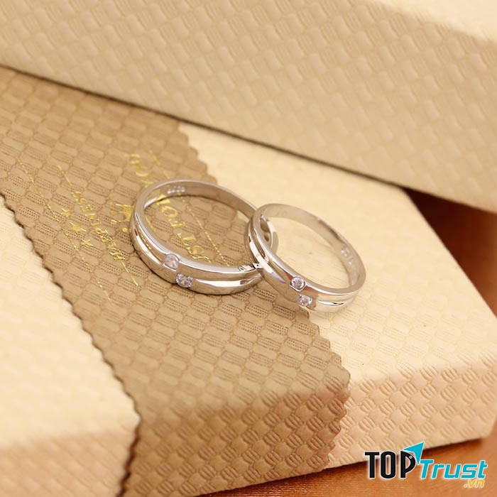 Nhẫn bạc tại Bạc Ngọc Tuấn