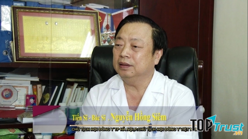 Bác sĩ Nguyễn Hồng Siêm