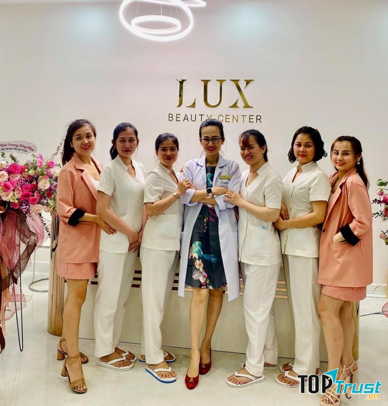 Bác sĩ Tô Lan Phương (Phòng khám Da liễu Lux Beauty Center)