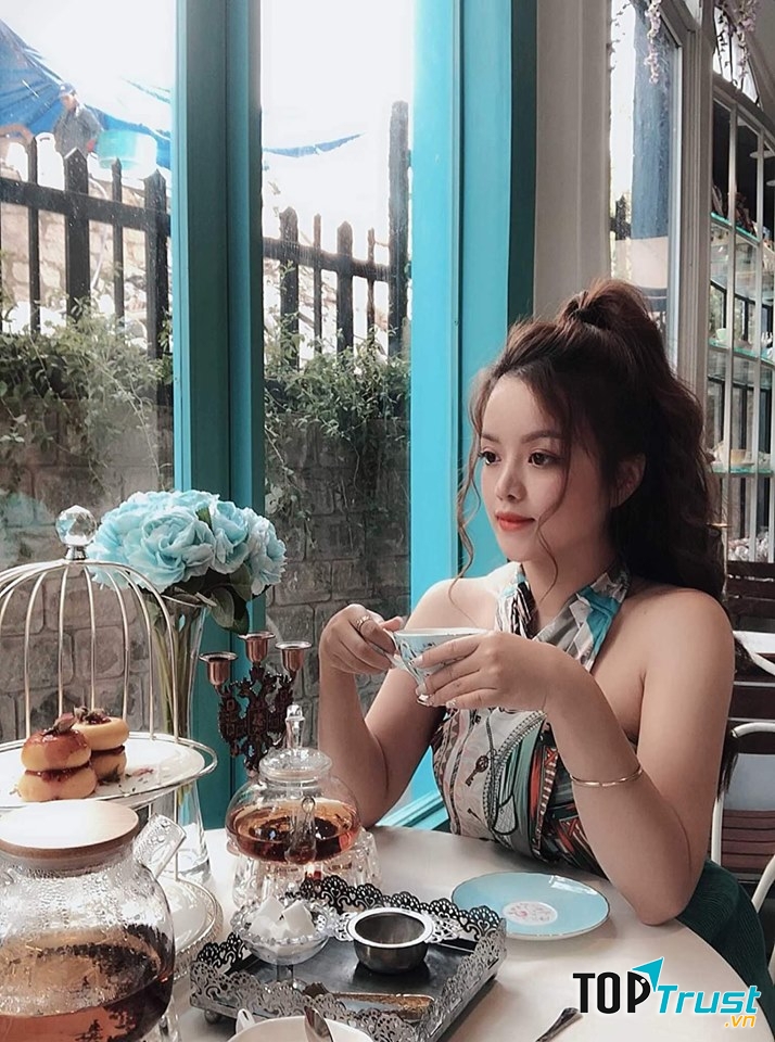 Bach Du Tea & Coffee House là phòng trà nhỏ xinh ở ngay giữa lòng Đà Lạt