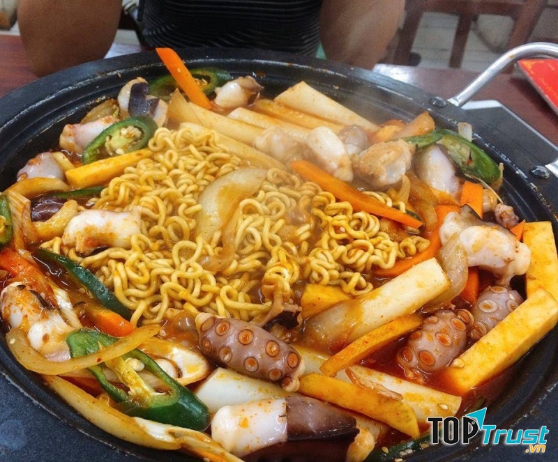 Bạch tuộc xào cay