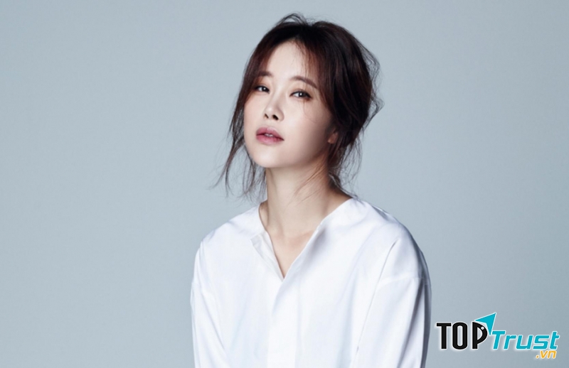 Baek Ji Young