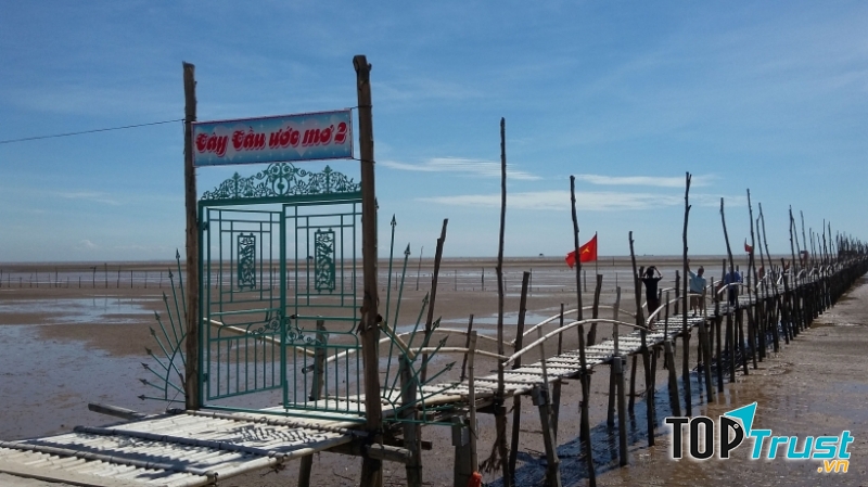 Bãi biển Cồn Đen