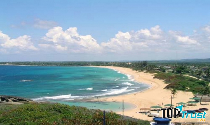 Bãi biển Diễn Thành nhìn từ trên cao, tỉnh Nghệ An