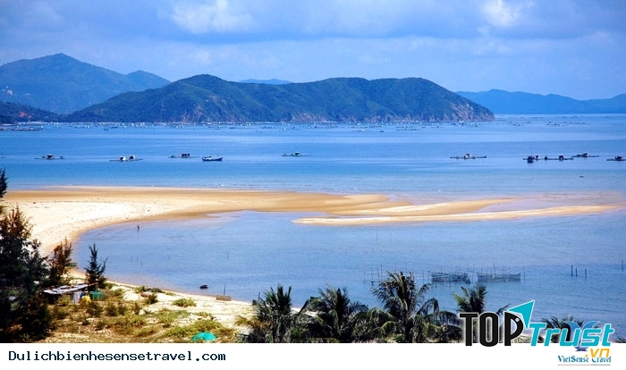 Bãi biển Thiên Cầm (Hà Tĩnh)