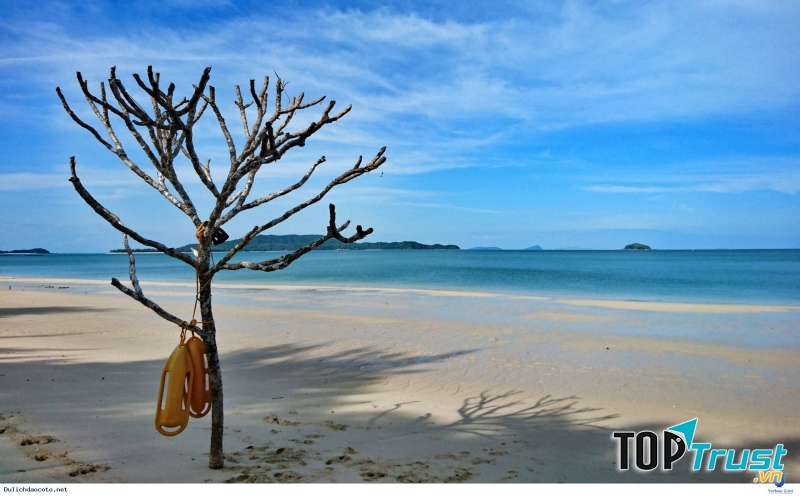 Bãi biển Vàn Chảy