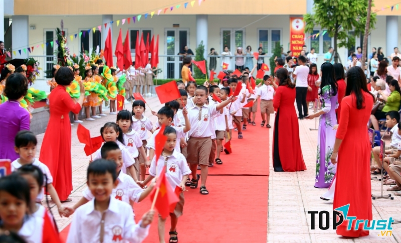 Bài phát biểu của giáo viên trong lễ khai giảng số 8